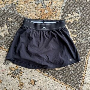 ALO pickleball/tennis skirt